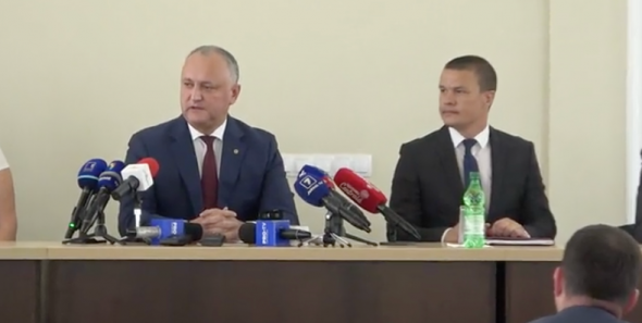 Sergiu Litvinenco a recunoscut că l-a propus pe Robu pentru funcţia de procuror general interimar